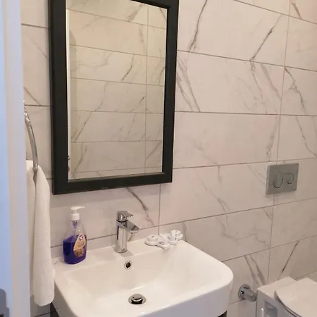 Retreat, Block B1, Unit3 Apartment *